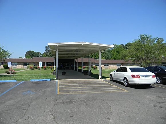 ARABELLA HEALTH AND WELLNESS OF SELMA nursing home in SELMA, AL - Photo 4 of 5