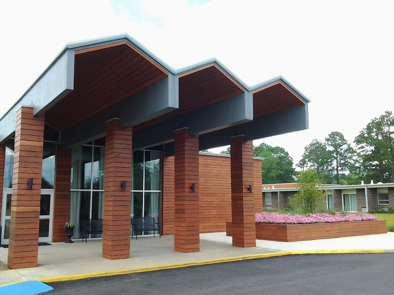 WESLEY PLACE ON HONEYSUCKLE nursing home in DOTHAN, AL - Photo 2 of 5