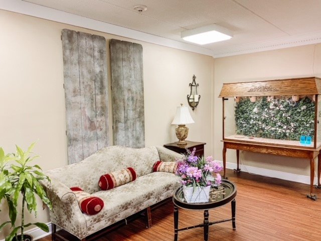 ENGLEWOOD HEALTH CARE CENTER nursing home in MONROEVILLE, AL - Photo 3 of 10