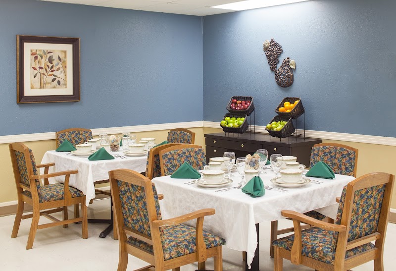 CYPRESS COVE CARE CENTER nursing home in MUSCLE SHOALS, AL - Photo 2 of 10