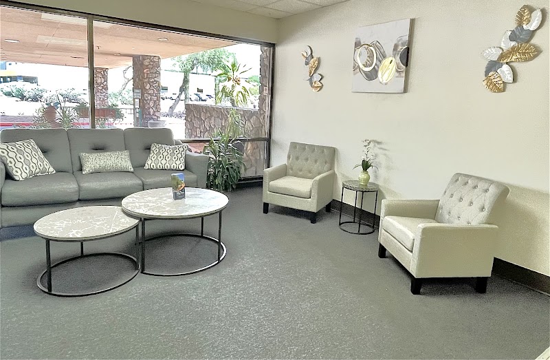 FOOTHILLS REHABILITATION CENTER nursing home in TUCSON, AZ - Photo 3 of 5