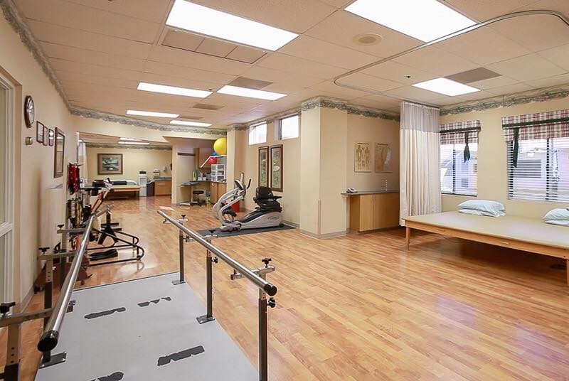 LIFE CARE CENTER OF SCOTTSDALE nursing home in SCOTTSDALE, AZ - Photo 2 of 10