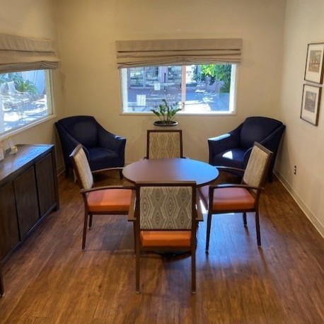 CHRISTIAN CARE NURSING CENTER nursing home in PHOENIX, AZ - Photo 2 of 8