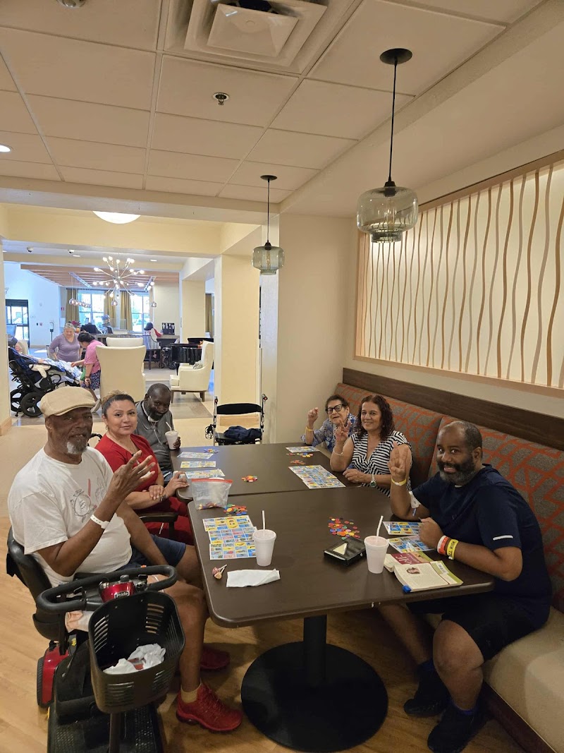 DIAMONDBACK HEALTHCARE CENTER nursing home in PHOENIX, AZ - Photo 5 of 8