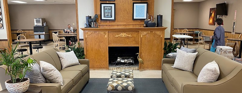 BAILEY CREEK HEALTH AND REHAB nursing home in TEXARKANA, AR - Photo 3 of 5