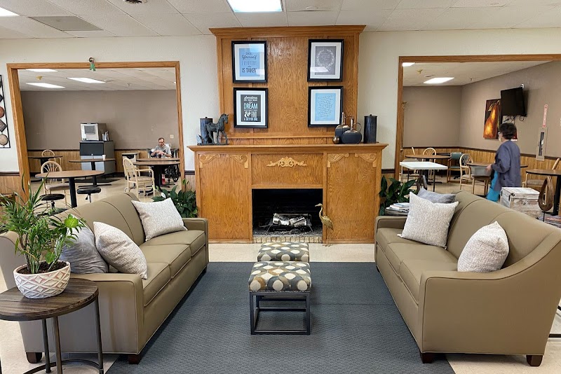 WESTWOOD HEALTH AND REHAB, INC nursing home in SPRINGDALE, AR - Photo 2 of 5