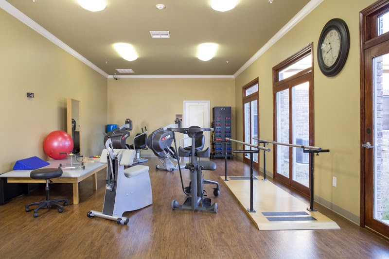 LAKE HAMILTON HEALTH AND REHAB nursing home in HOT SPRINGS, AR - Photo 5 of 10