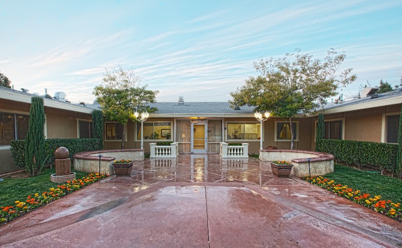 REDLANDS HEALTHCARE CENTER nursing home in REDLANDS, CA - Photo 2 of 10
