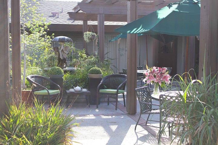 PINE GROVE HEALTHCARE & WELLNESS CENTRE, LP nursing home in SAN GABRIEL, CA - Photo 4 of 5
