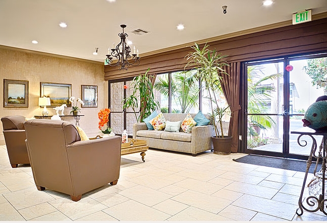 BEACHSIDE POST ACUTE nursing home in LONG BEACH, CA - Photo 3 of 10