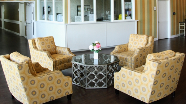 CORONA HEALTH CARE CENTER nursing home in CORONA, CA - Photo 1 of 5