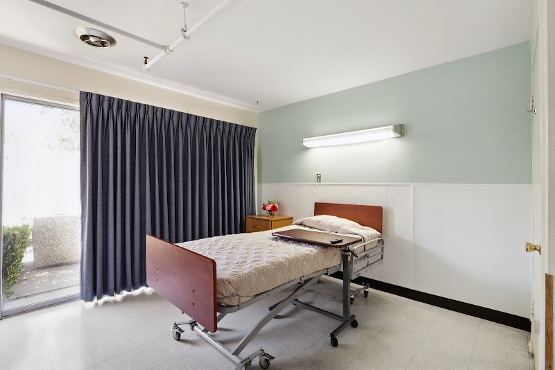 SAYLOR LANE HEALTHCARE CENTER nursing home in SACRAMENTO, CA - Photo 3 of 10