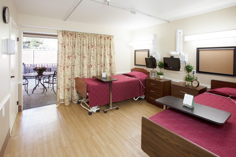 ROCK CREEK CARE CENTER nursing home in AUBURN, CA - Photo 4 of 10
