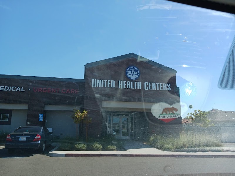 HEALTHCARE CENTRE OF FRESNO nursing home in FRESNO, CA - Photo 5 of 5