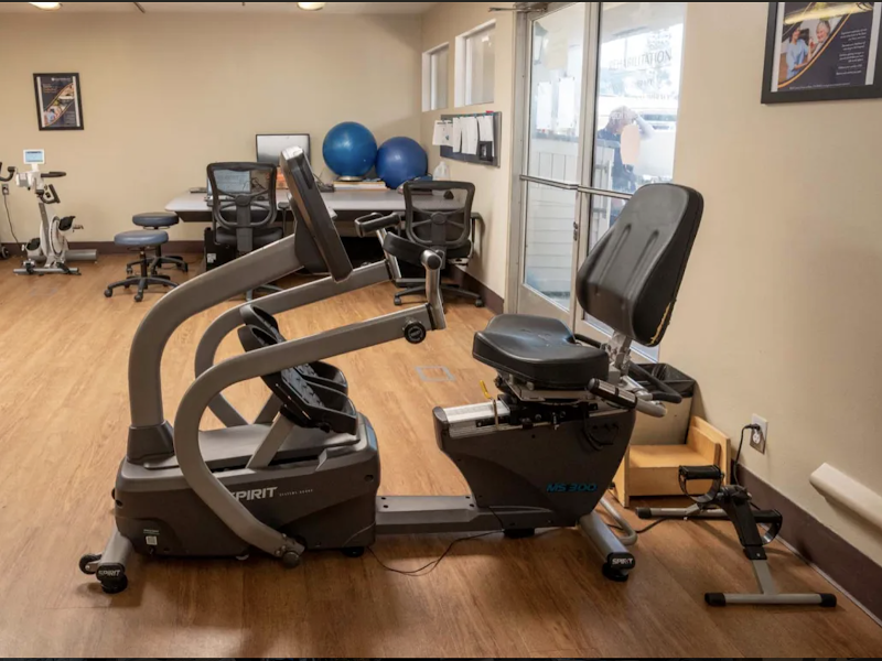 GROSSMONT POST ACUTE CARE nursing home in LA MESA, CA - Photo 3 of 10