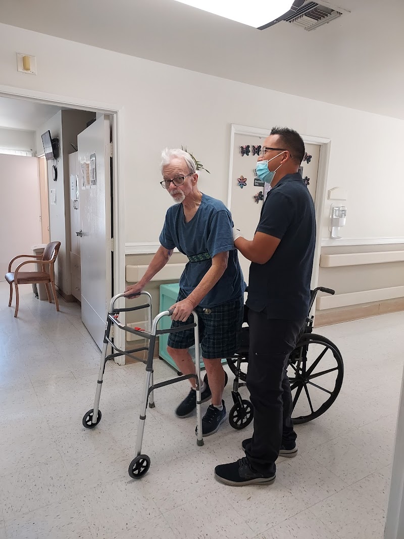 TULARE HEALTHCARE & WELLNESS CENTER, LP nursing home in TULARE, CA - Photo 2 of 5