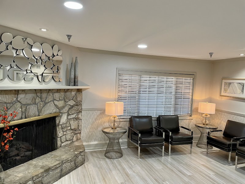 WHITTIER PACIFIC CARE CENTER nursing home in WHITTIER, CA - Photo 3 of 5