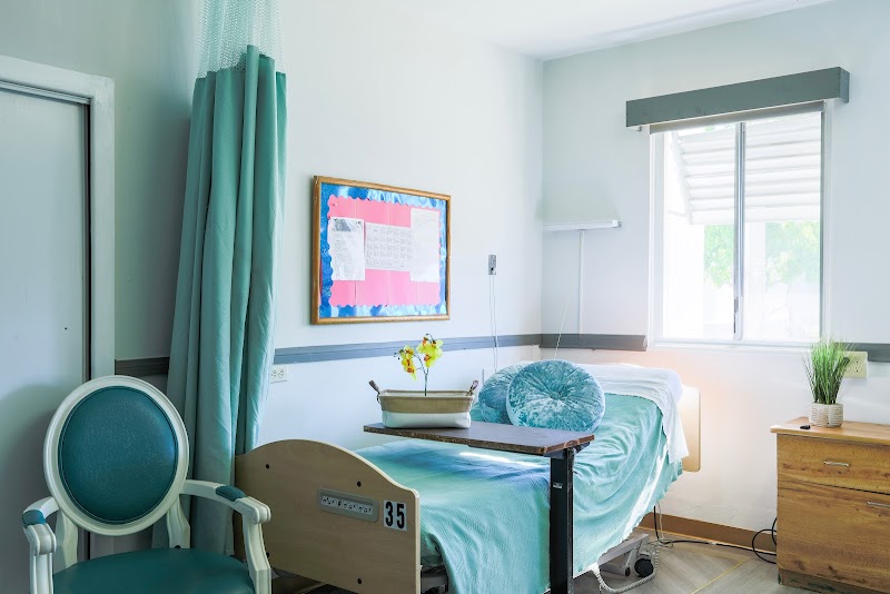 ROYAL GARDENS HEALTHCARE nursing home in ALHAMBRA, CA - Photo 5 of 5