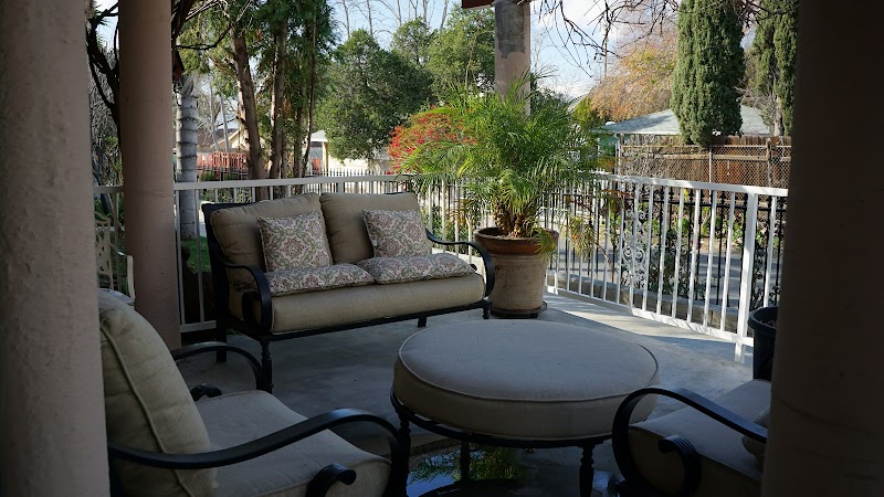 HIGH VALLEY LODGE nursing home in SUNLAND, CA - Photo 3 of 8