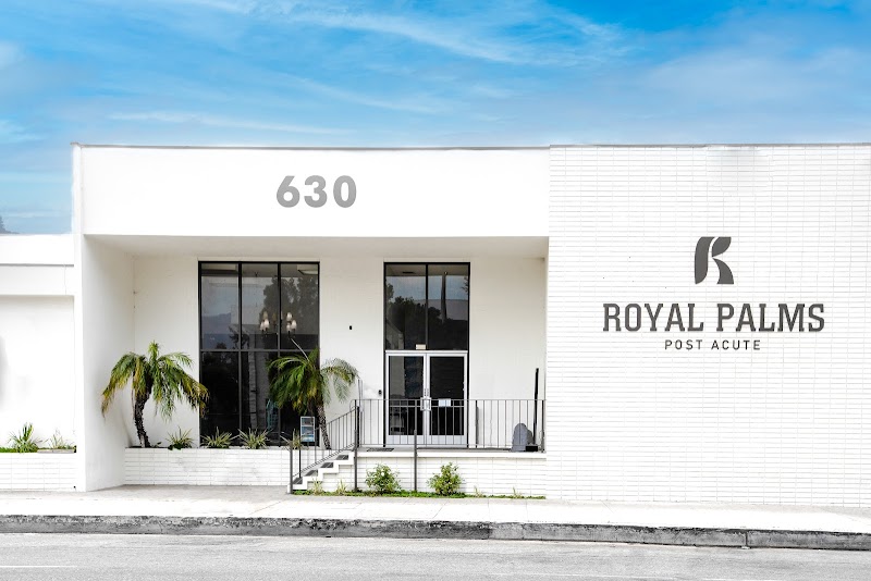 ROYAL PALMS POST ACUTE nursing home in GLENDALE, CA - Photo 2 of 5