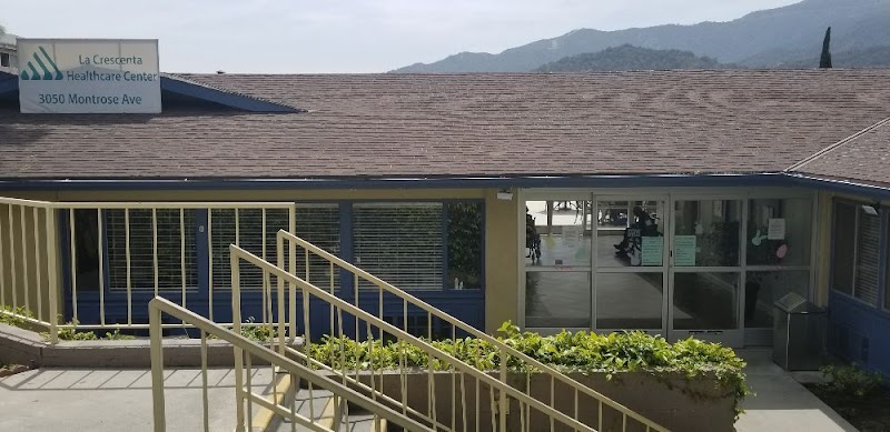 La Crescenta Healthcare Center nursing home in LA CRESCENTA, CA - Photo 2 of 5