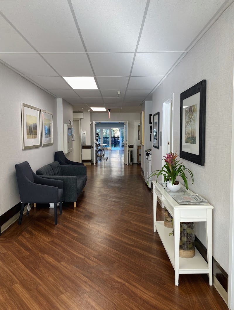 THE AVENUES TRANSITIONAL CARE CENTER nursing home in SAN FRANCISCO, CA - Photo 2 of 9