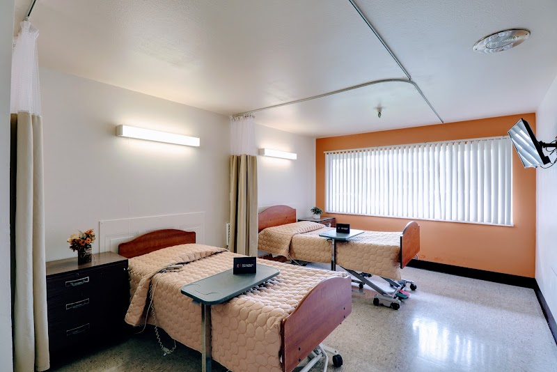GOLDEN MERCED CARE CENTER nursing home in MERCED, CA - Photo 3 of 5