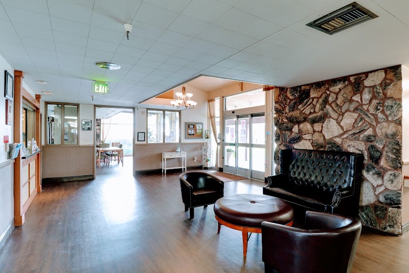 GOLDEN MERCED CARE CENTER nursing home in MERCED, CA - Photo 4 of 5