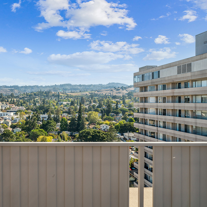 PIEDMONT GARDENS HEALTH FACILITY nursing home in OAKLAND, CA - Photo 2 of 10