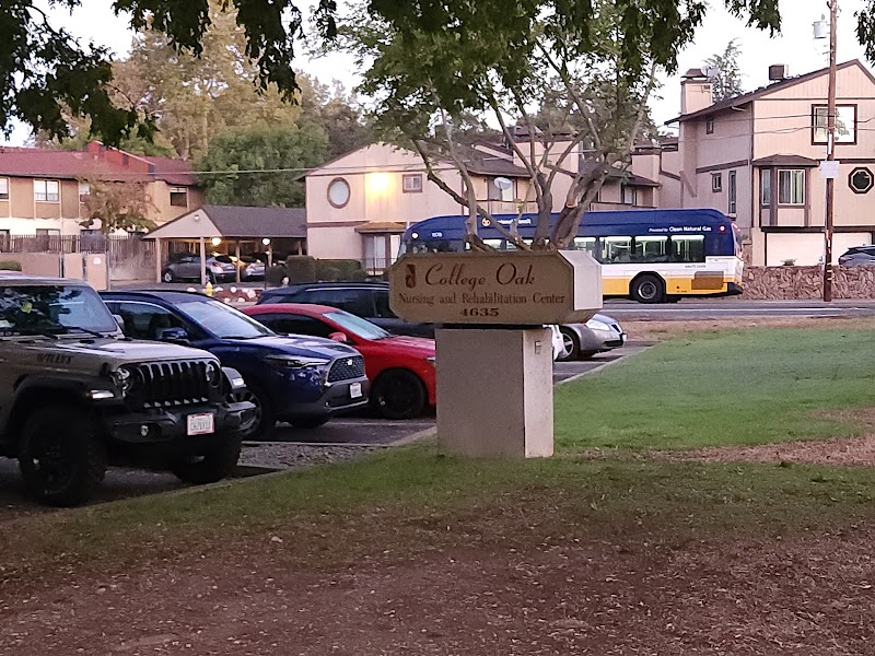 COLLEGE OAK NURSING & REHABILITATION CENTER nursing home in SACRAMENTO, CA - Photo 5 of 10