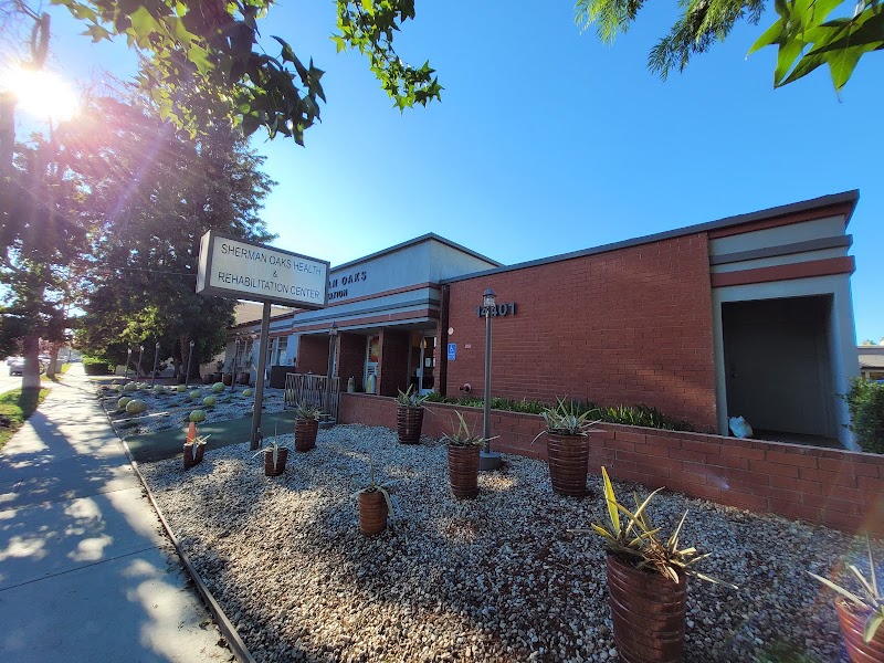 SHERMAN OAKS HEALTH & REHAB nursing home in SHERMAN OAKS, CA - Photo 3 of 5
