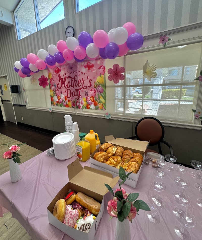 LIGHTHOUSE  HEALTHCARE CENTER nursing home in LOS ANGELES, CA - Photo 4 of 5