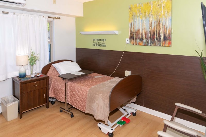 ENGLEWOOD POST ACUTE AND REHABILITATION nursing home in ENGLEWOOD, CO - Photo 5 of 10