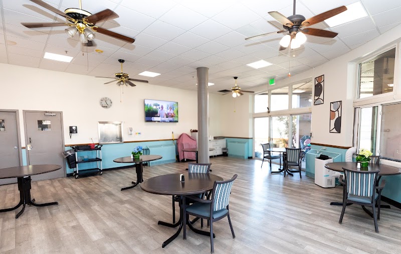 SOUTH VALLEY POST ACUTE REHABILITATION nursing home in DENVER, CO - Photo 3 of 10