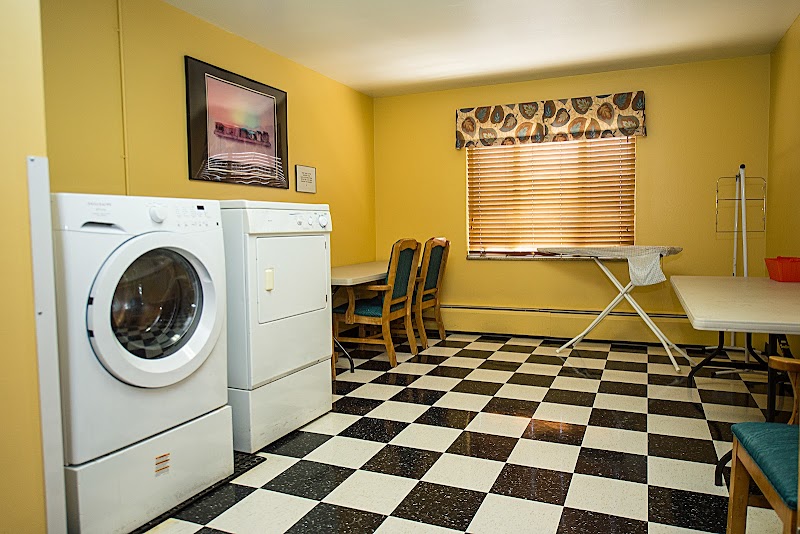 WESTWOOD POST ACUTE nursing home in DENVER, CO - Photo 5 of 5