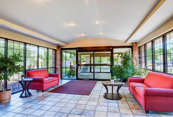 BROOKSIDE INN nursing home in CASTLE ROCK, CO - Photo 2 of 5