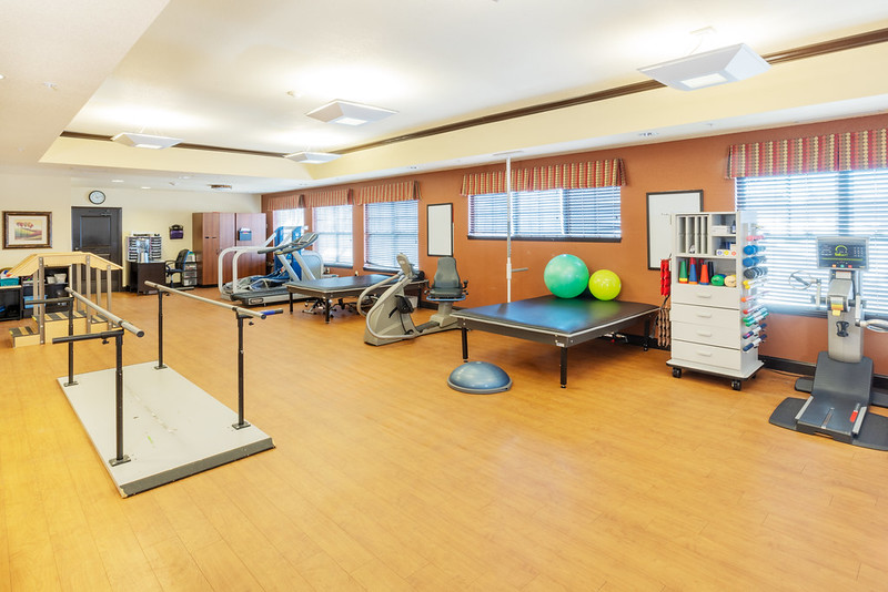 LAKEWOOD POST ACUTE AND REHABILITATION nursing home in LAKEWOOD, CO - Photo 4 of 5