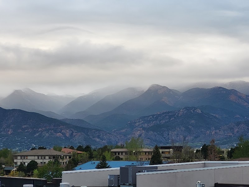 ADVANCED HEALTH CARE OF COLORADO SPRINGS nursing home in COLORADO SPRINGS, CO - Photo 4 of 8