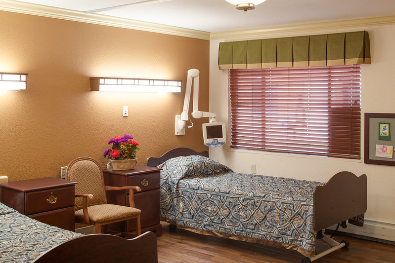 PIKES PEAK POST ACUTE nursing home in COLORADO SPRINGS, CO - Photo 3 of 5