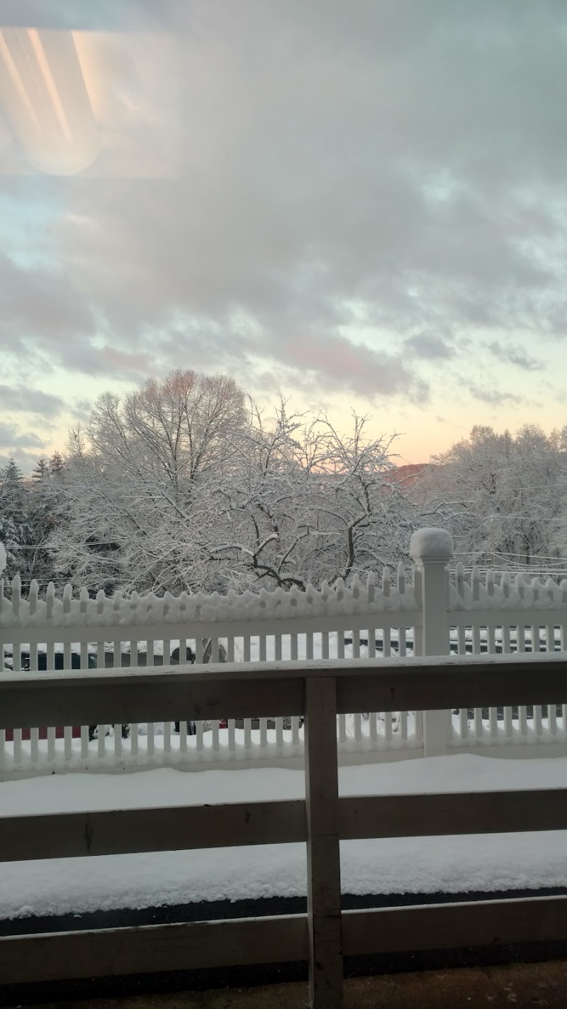 SKYVIEW REHAB AND NURSING nursing home in WALLINGFORD, CT - Photo 4 of 5