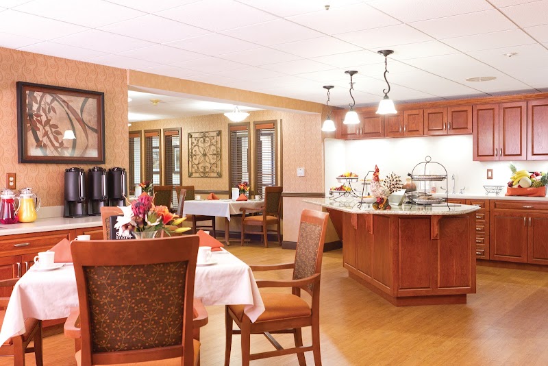 VILLAGE GREEN REHABILITATION AND HEALTHCARE CENTER nursing home in BRISTOL, CT - Photo 3 of 5