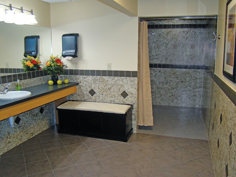 APPLE REHAB ROCKY HILL nursing home in ROCKY HILL, CT - Photo 5 of 5