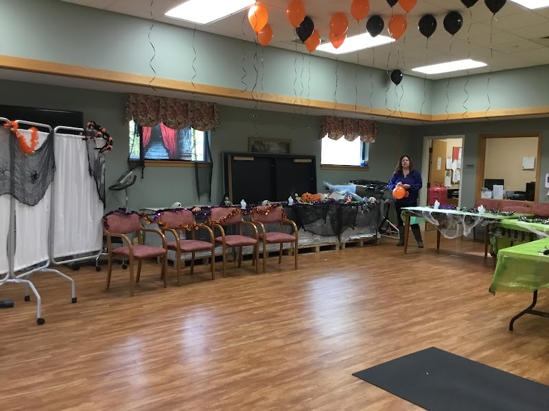 PORTLAND CARE & REHAB CENTER nursing home in PORTLAND, CT - Photo 5 of 10