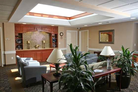 PINES AT BRISTOL FOR NURSING & REHABILITATION, THE nursing home in BRISTOL, CT - Photo 4 of 10