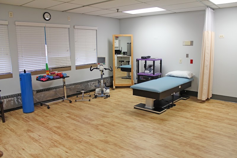 LEDGECREST HEALTH CARE CENTER nursing home in KENSINGTON, CT - Photo 2 of 10