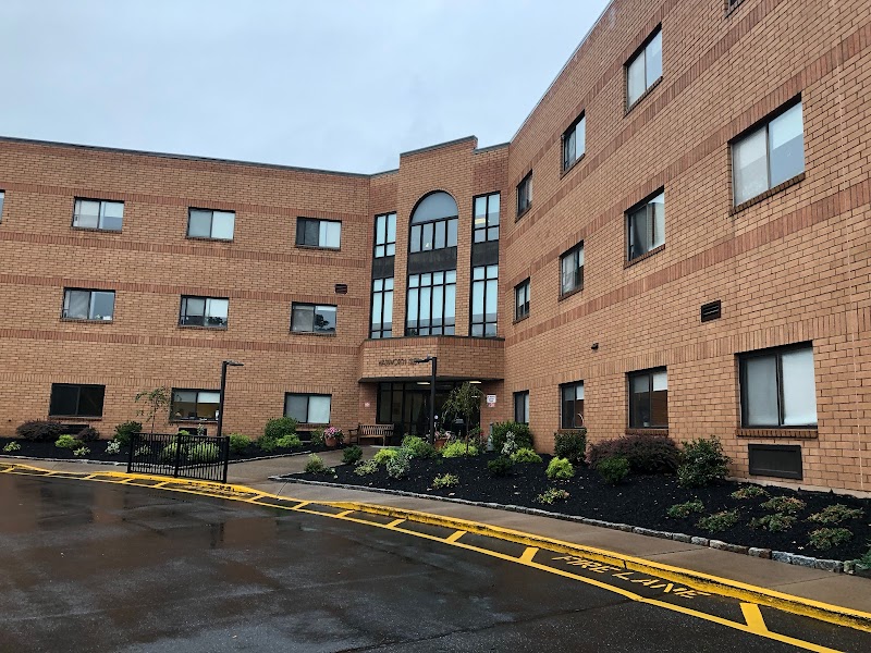 WADSWORTH GLEN HEALTH CARE AND REHABILITATION CENT nursing home in MIDDLETOWN, CT - Photo 2 of 5