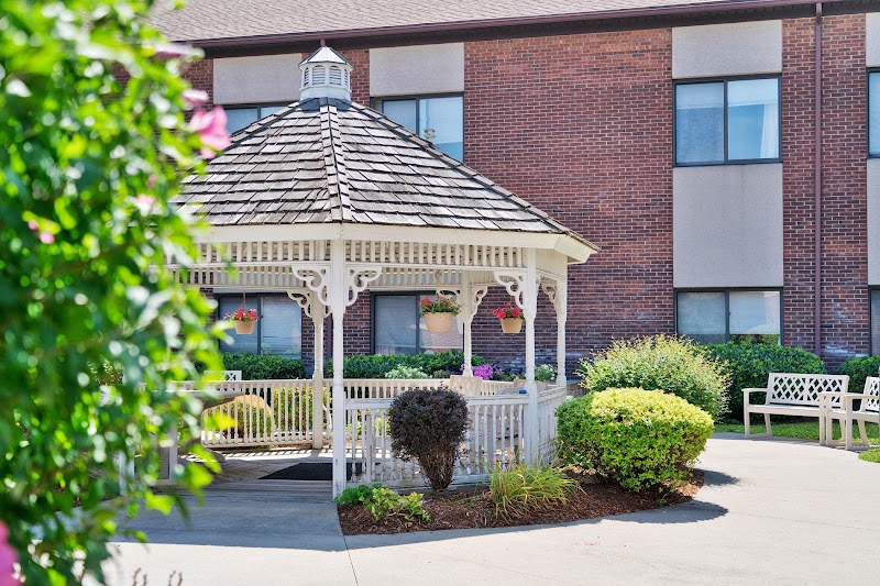 EVERGREEN CENTER FOR HEALTH & REHABILITATION nursing home in STAFFORD SPRINGS, CT - Photo 3 of 5