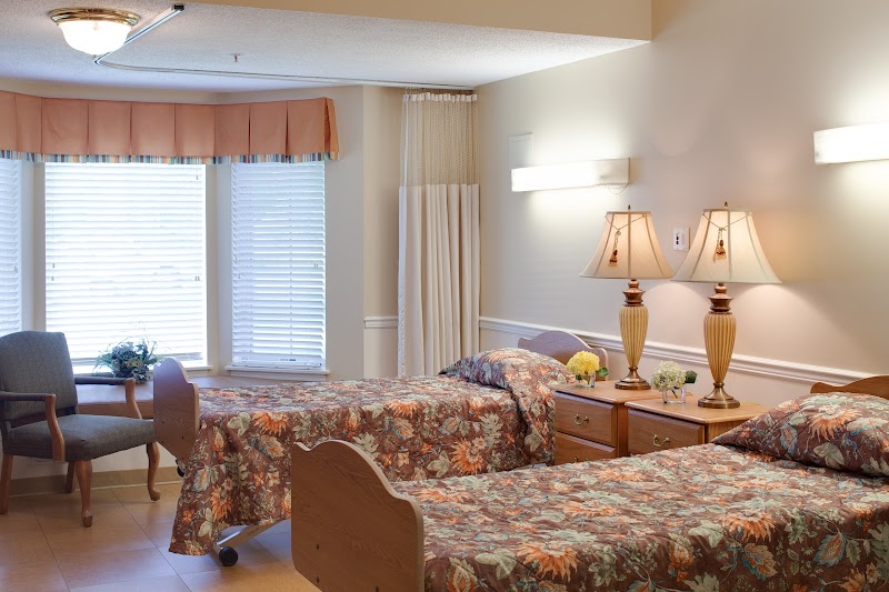 AUTUMN LAKE HEALTHCARE AT THE WILLOWS nursing home in WOODBRIDGE, CT - Photo 2 of 10