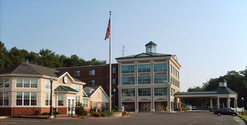 LORD CHAMBERLAIN NURSING & REHABILITATION CENTER nursing home in STRATFORD, CT - Photo 4 of 5