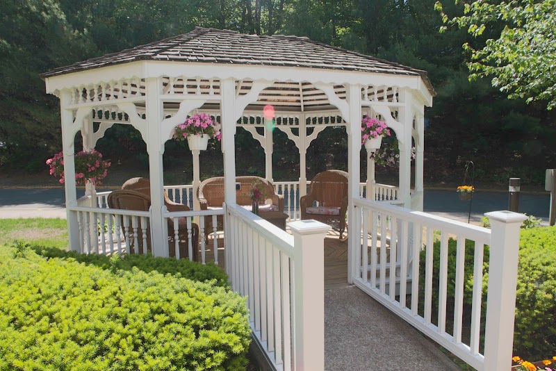 CHERRY BROOK HEALTH CARE CENTER nursing home in CANTON, CT - Photo 5 of 5